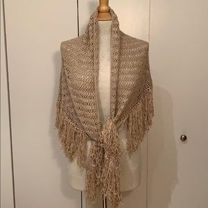 Vintage beige shawl